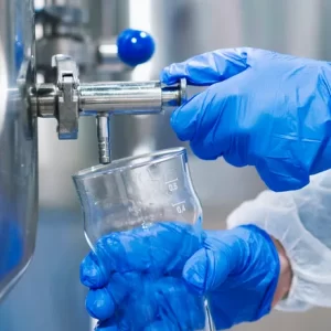 O que é Água Deionizada Um Recurso Essencial para a Indústria